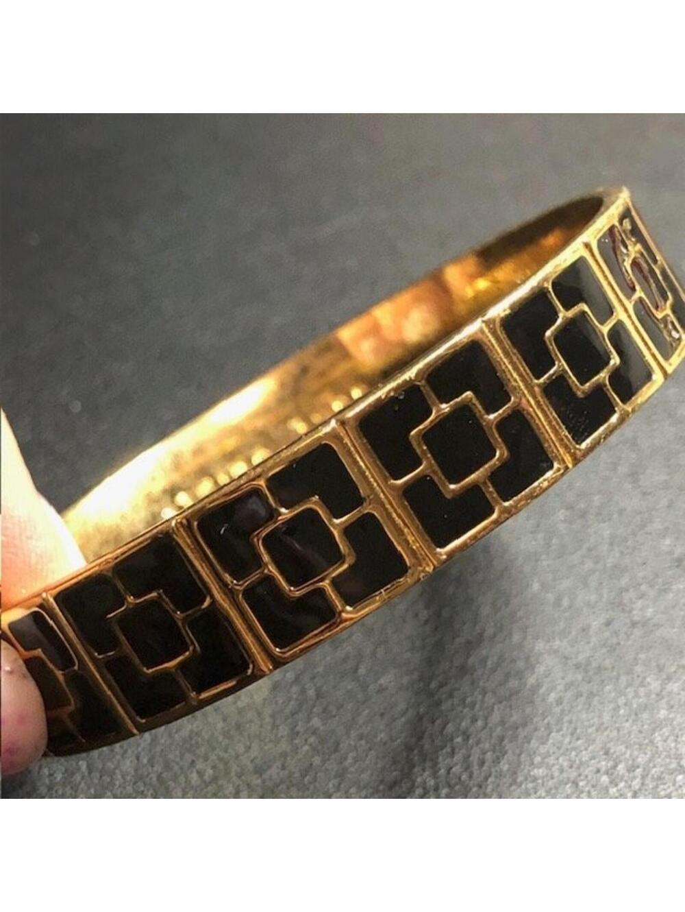 B4149 Trina Turk Bangle Bracelet Gold Tone Black Enamel Geometric Pattern 8"